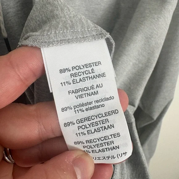 Vuori Heather Gray Halo Performance Hoodie Womens Large Relaxed NWOT chic luxe - Picture 4 of 6